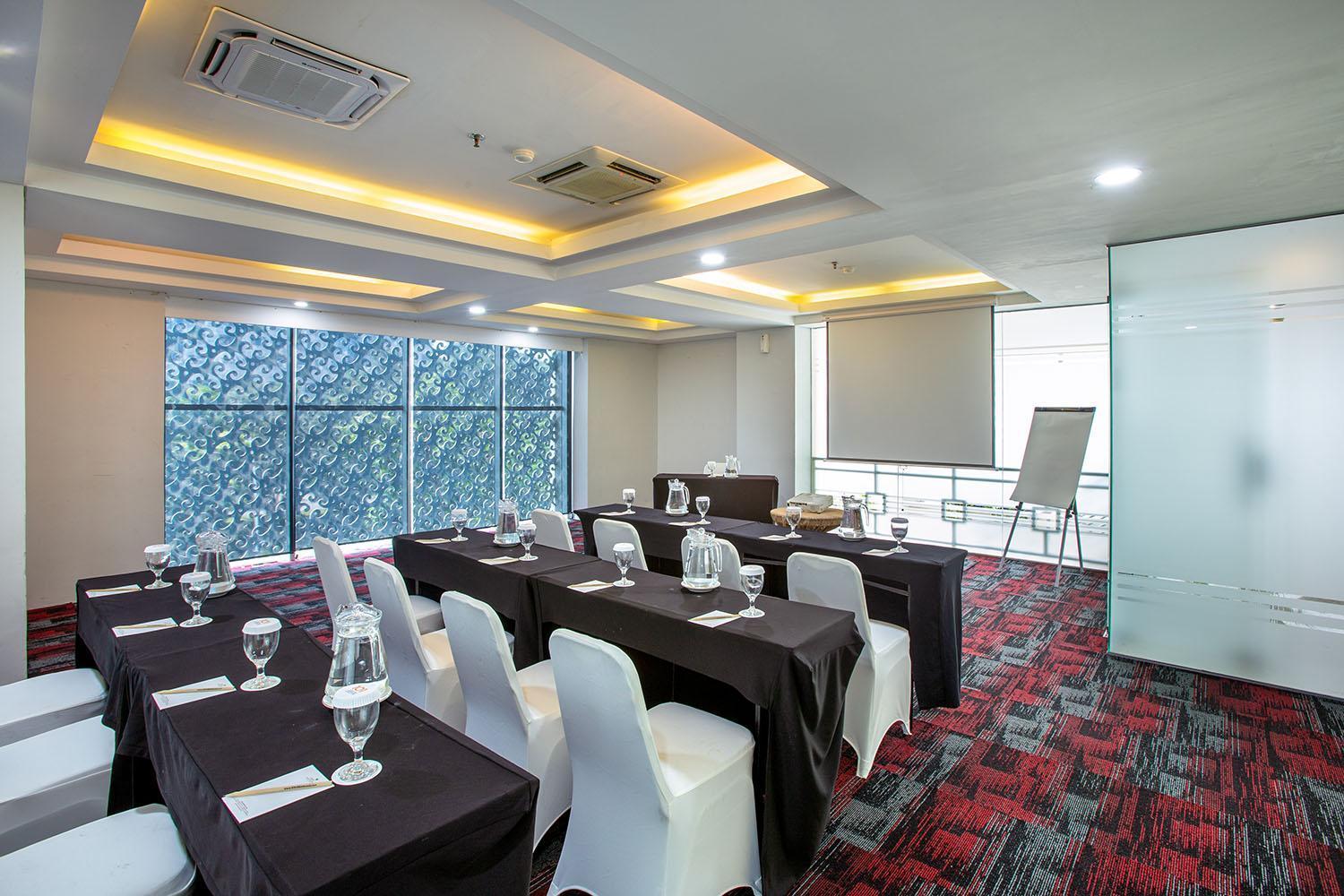 1O1 Urban Jakarta Thamrin מראה חיצוני תמונה