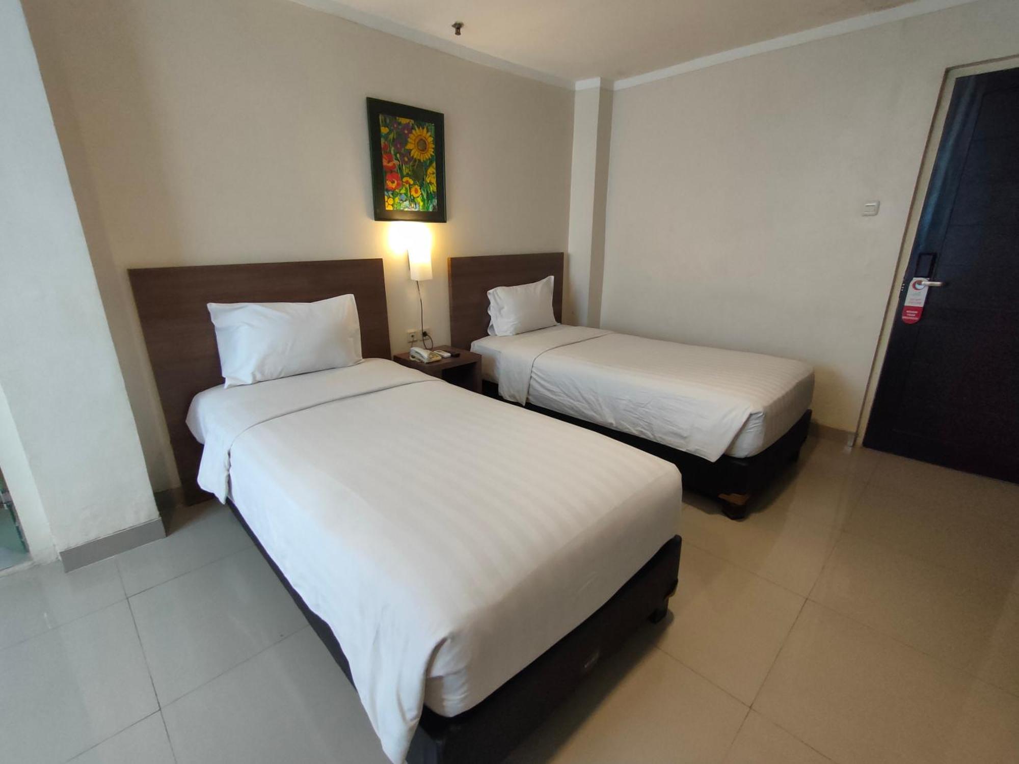 1O1 Urban Jakarta Thamrin מראה חיצוני תמונה